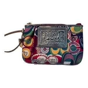Coach NWOT Rare Poppy Pop C Jazzy Signature Patterned Wristlet